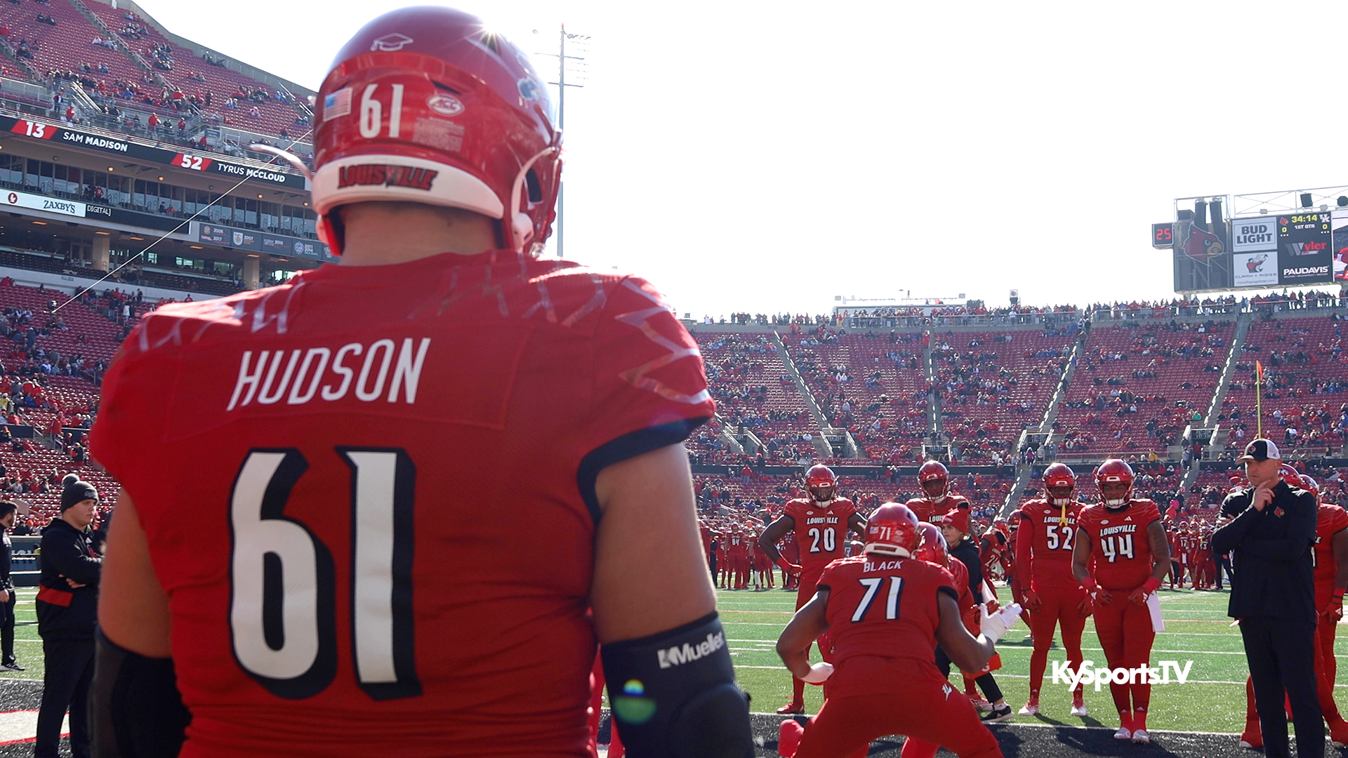 Louisville Cardinals Fb Bryan Hudson Wins Jacobs Blocking Trophy