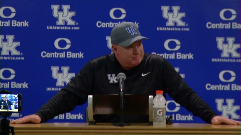 Kentucky Wildcats Football Coach Stoops On Blue White Spring Game 2024