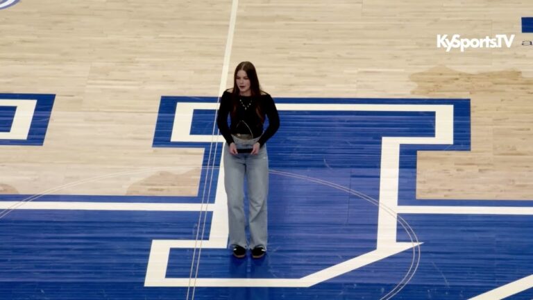 Kara Holcomb Awarded Comeback Athlete of the Year