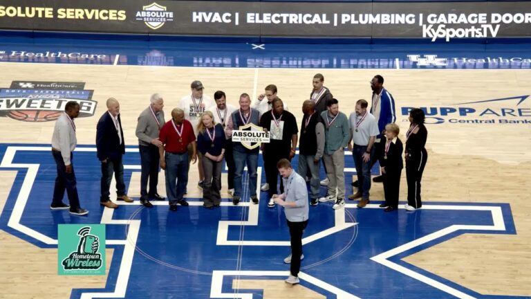 Elizabethtown Panthers Basketball 2000 State Champions Honored at Rupp Arena